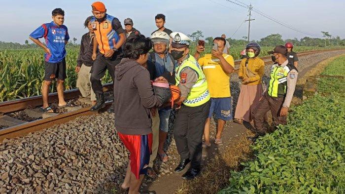 Perempuan Beruntung! Dihantan Kereta Api dan Tersungkur di Atas Rel, Sugiarti Masih Selamat